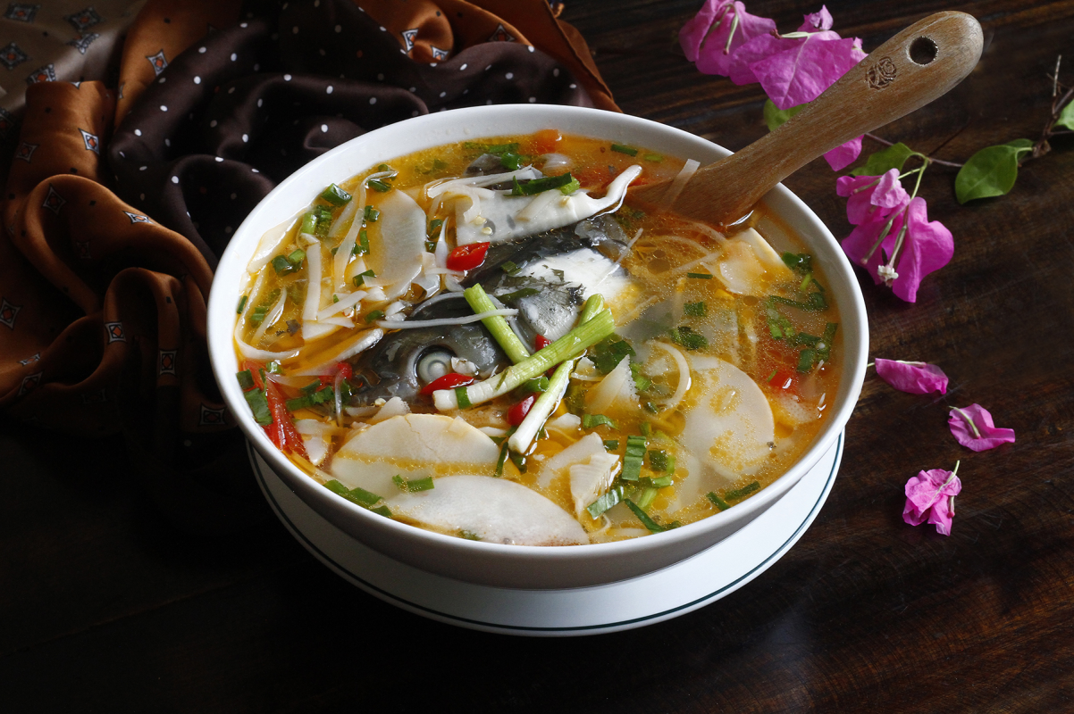 Cách làm canh cá nấu măng chua
